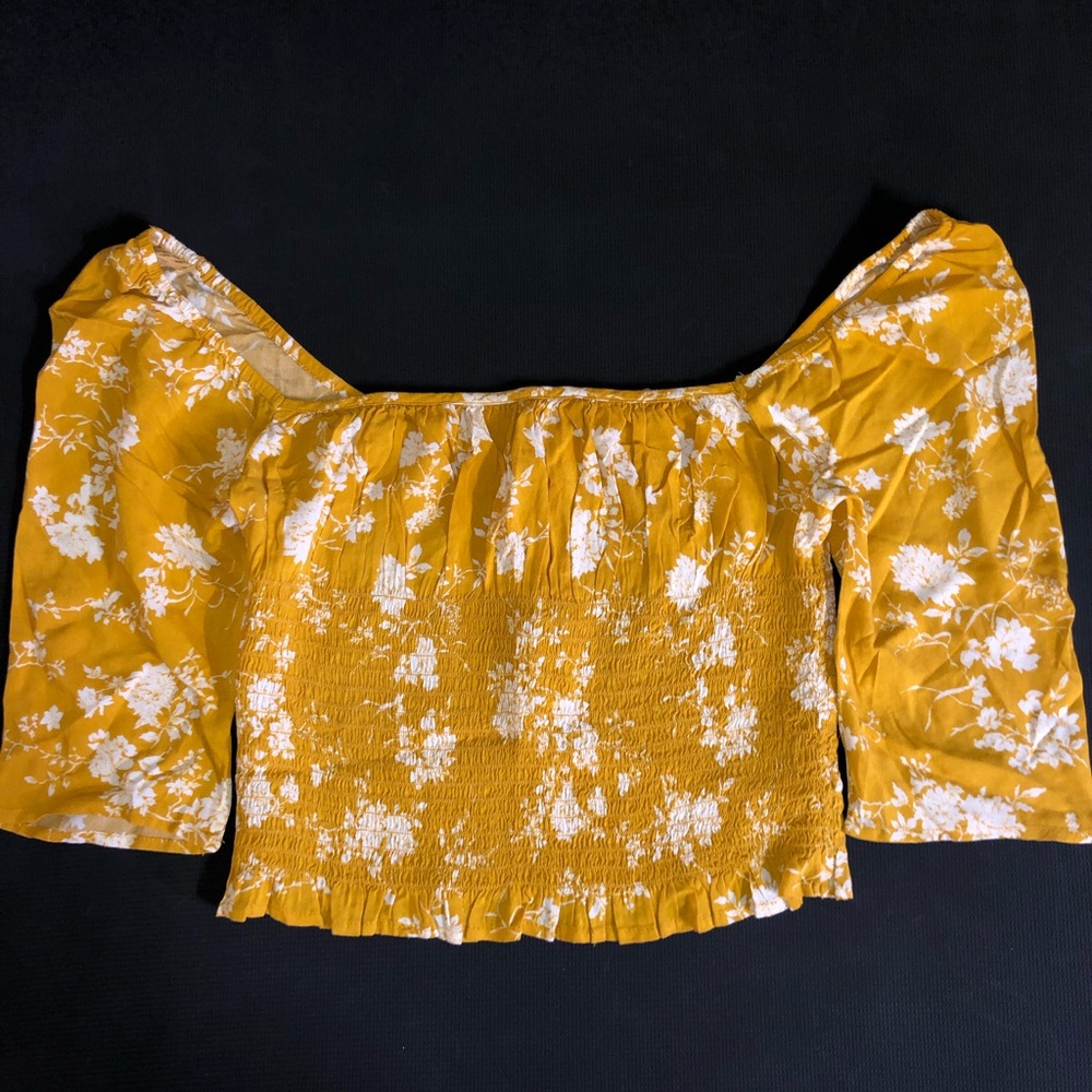 BP.  X Claudia Sulewski yellow crop top